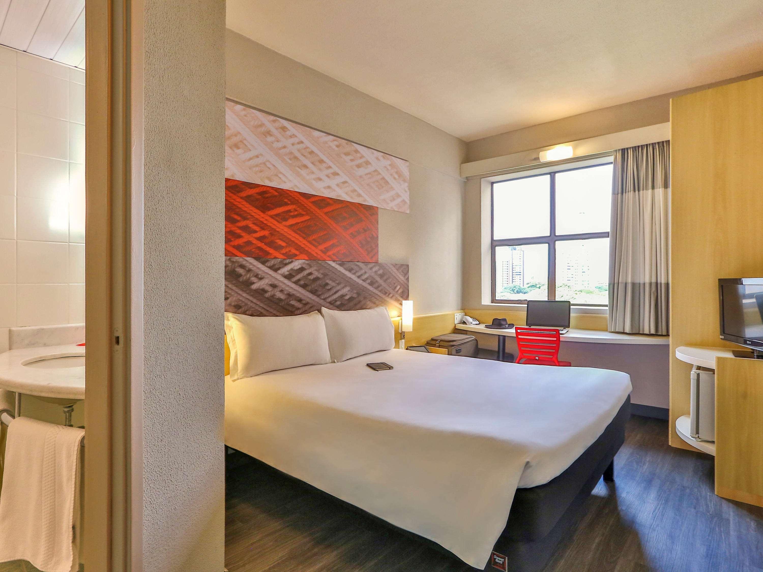 Ibis Hotel 3*