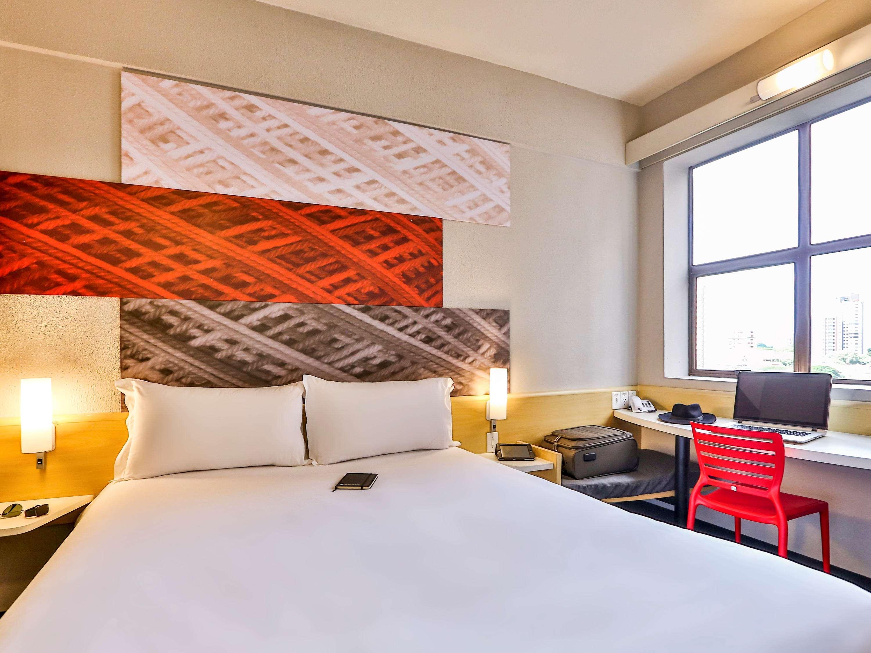 Ibis 3*