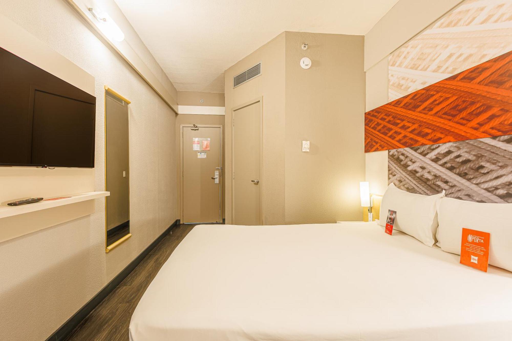 Ibis Hotel 3*